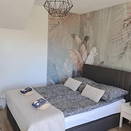 Zamkowe Zacisze בית אירוח *