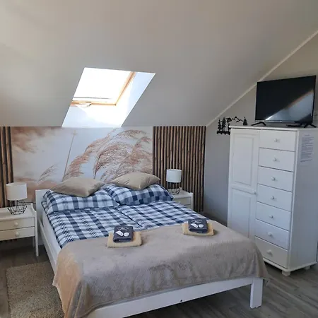 Zamkowe Zacisze שורשטז'ין