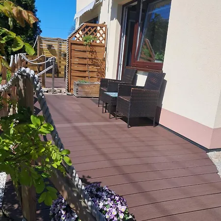 Zamkowe Zacisze בית אירוח